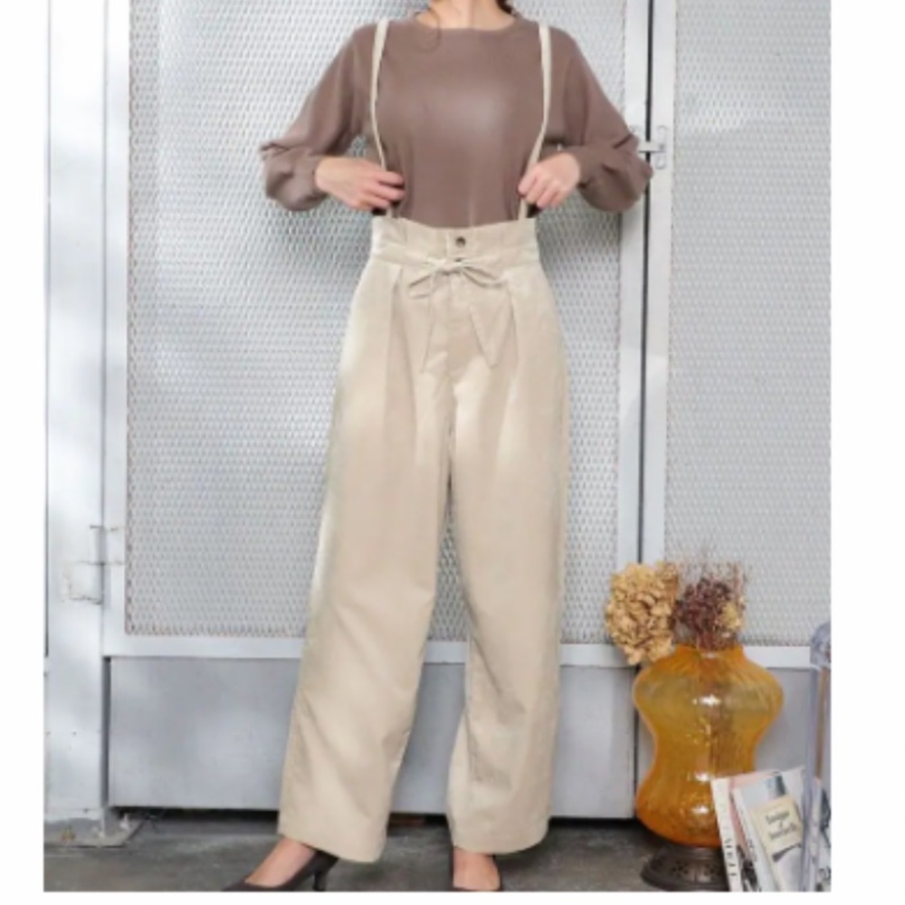 NWT straight pants size L